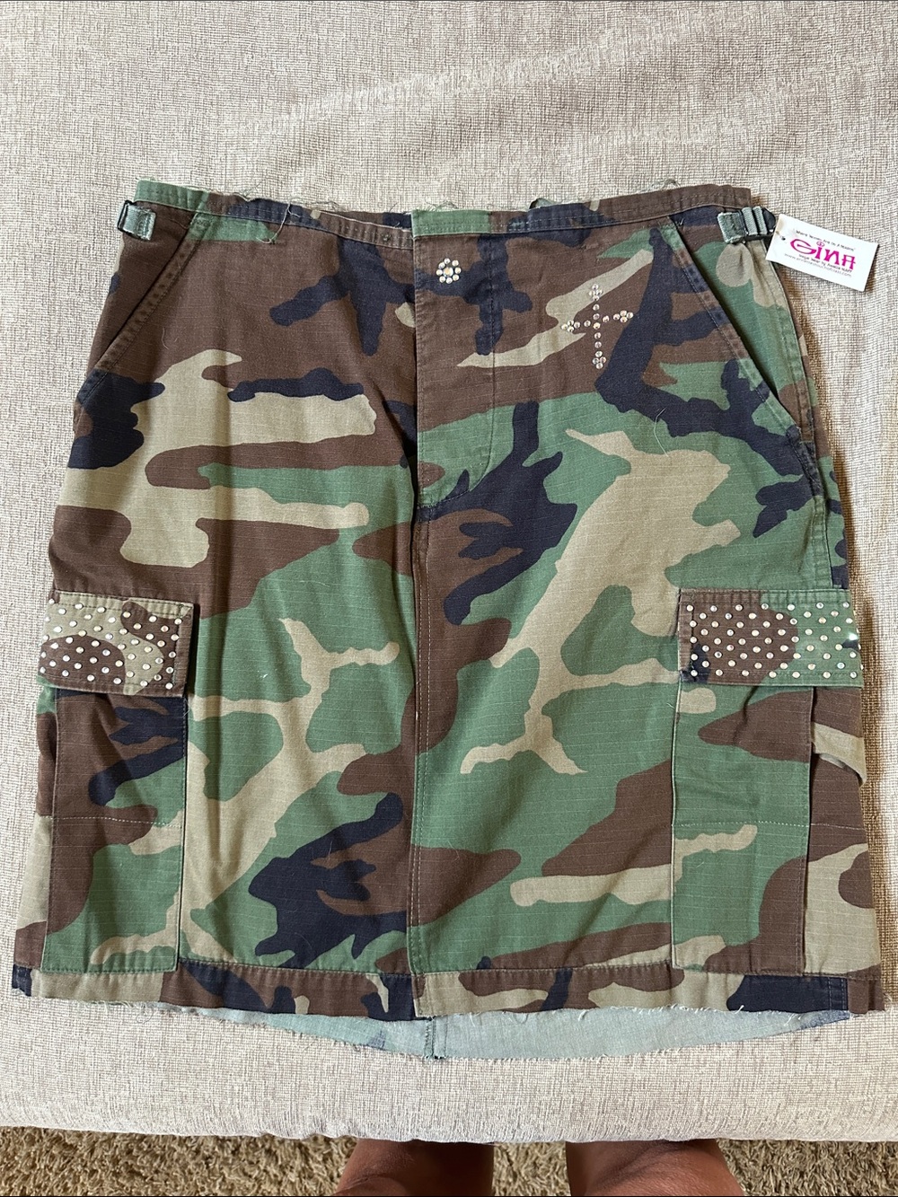 Retro Camouflage cargo skirt with bling accents sz small by Gina Tees NWT